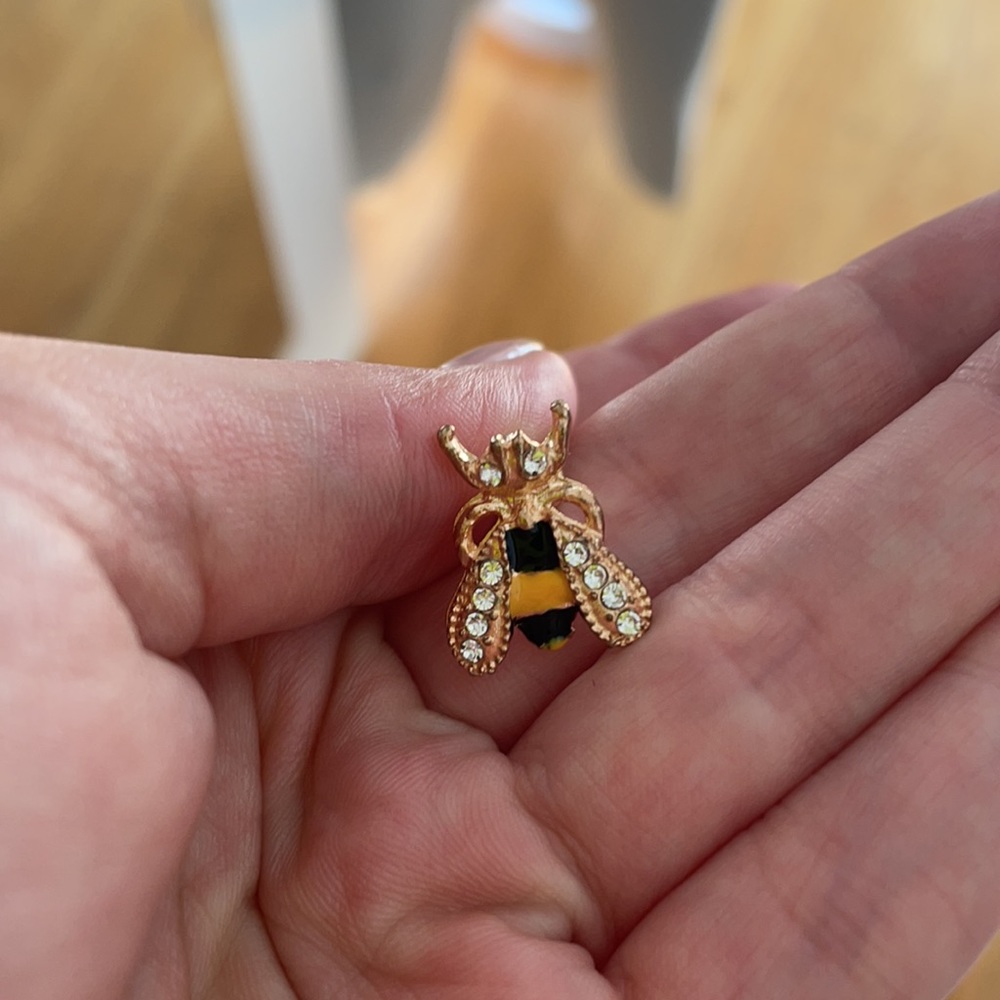 Earrings bee - Picture 3 of 3